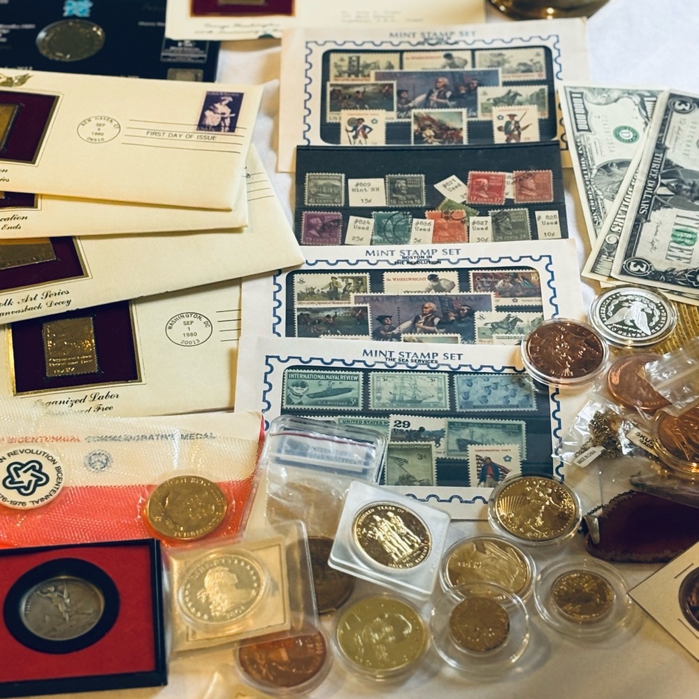 Assorted Coin and Stamp Collection - Picture 8 of 9